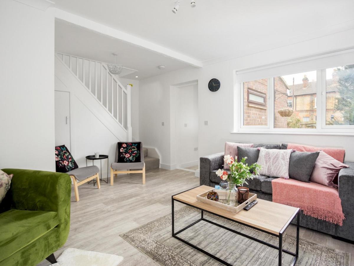 Pass The Keys Spacious And Very Modern Family Home, Central วินด์เซอร์ ภายนอก รูปภาพ